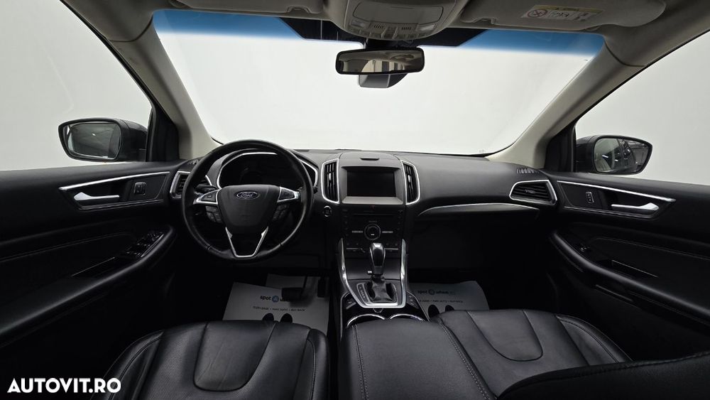 Ford Edge 2.0 TDCi Powershift Titanium - 14