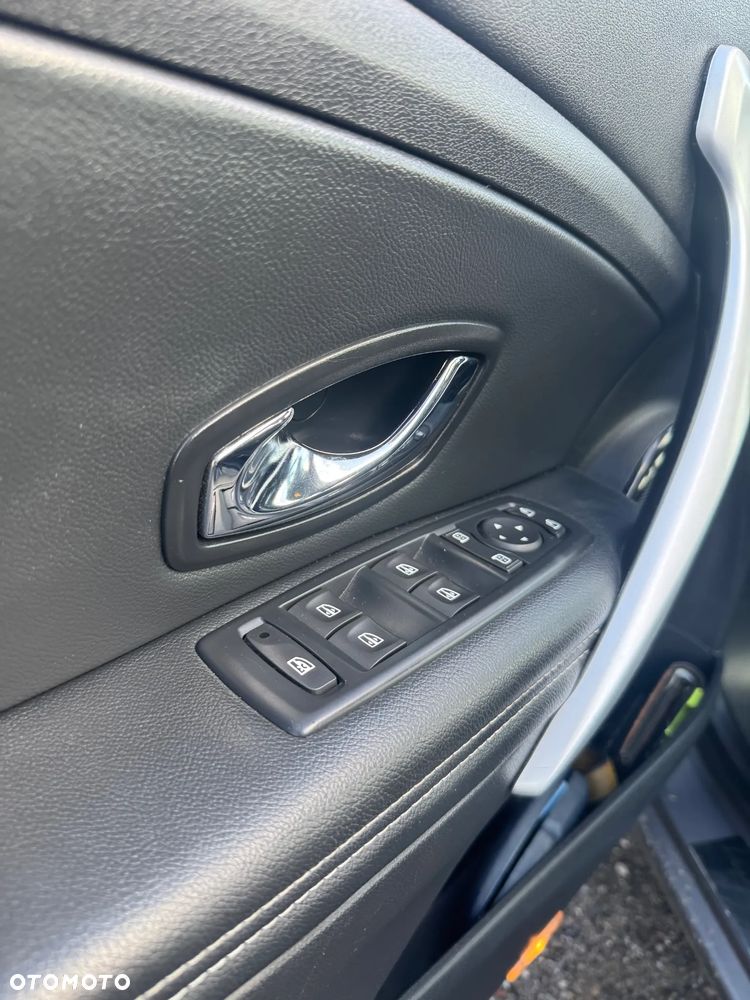 Renault Megane dCi 110 FAP EDC Bose Edition - 11
