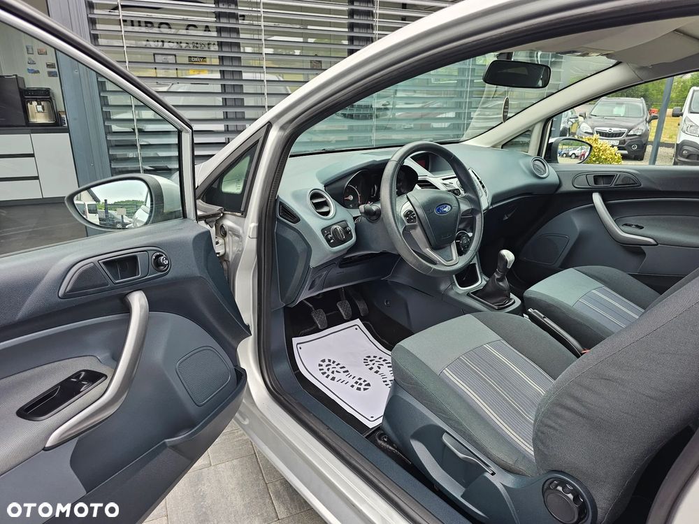 Ford Fiesta 1.25 Trend - 7