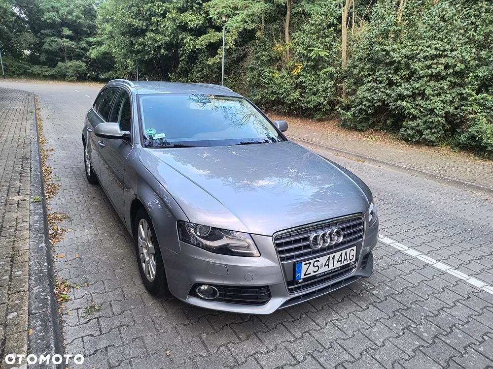 Audi A4 Avant - 11