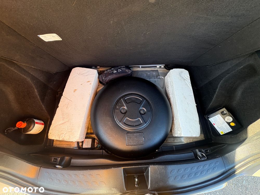 Toyota C-HR - 15