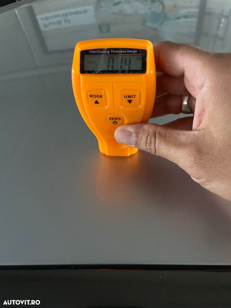 Mercedes-Benz C - 25