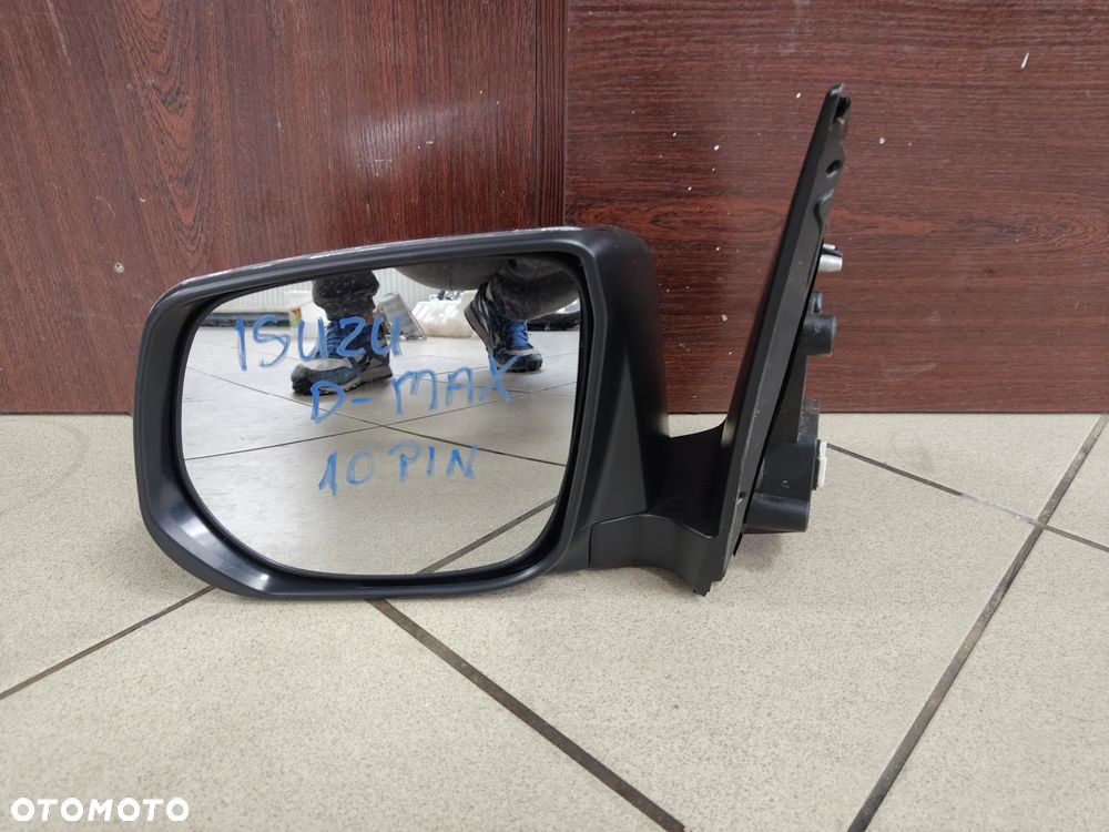 Isuzu D Max lewe lusterko 10pin Eu