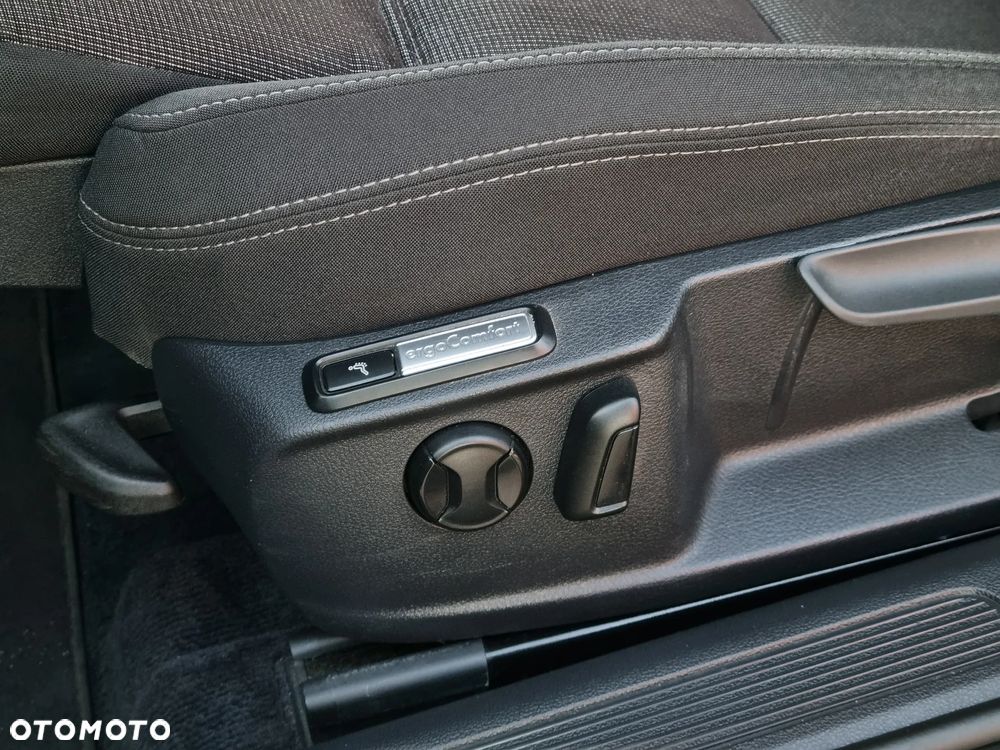 Volkswagen Passat 2.0 TDI BMT 4Mot Highline DSG - 31