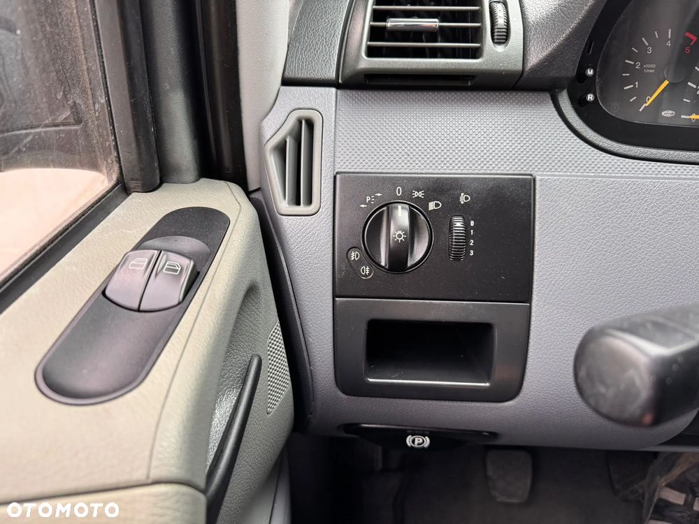 Mercedes-Benz VITO LONG BRYGADÓWKA KLIMATYZACJA 5 MIEJSC - 27