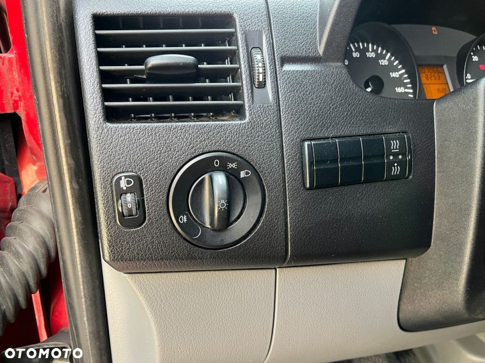 Mercedes-Benz Sprinter - 14
