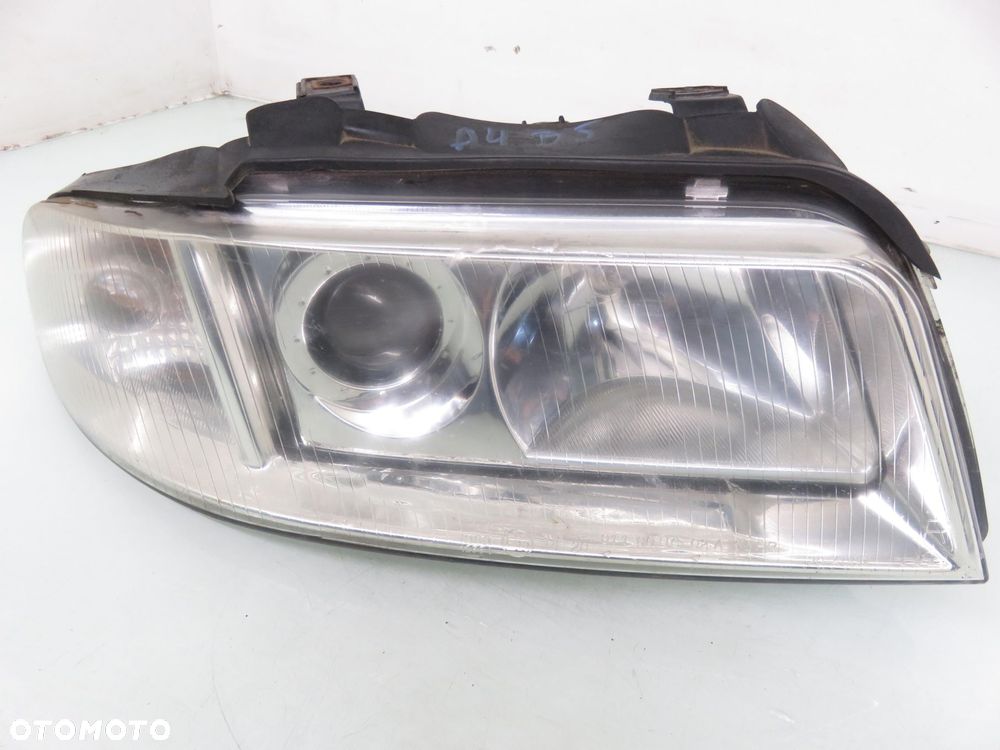 LAMPA PRAWA PRZEDNIA AUDI A4 B5 FL LIFT - 8
