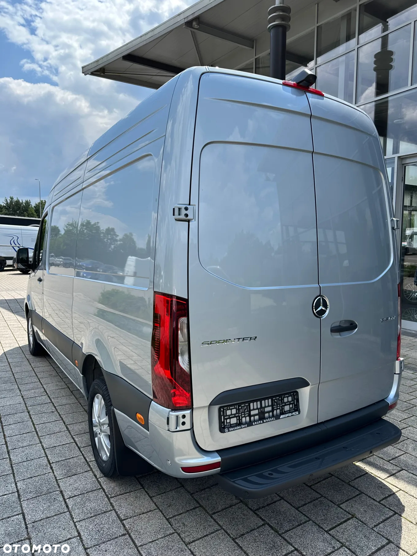 Mercedes-Benz Sprinter - 8