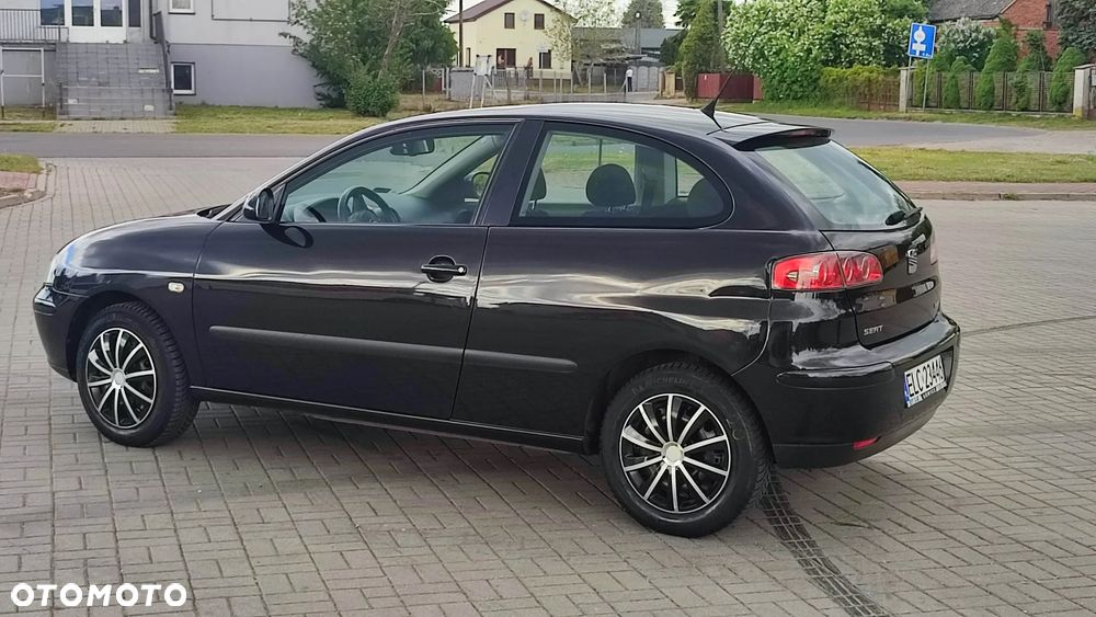 Seat Ibiza 1.4 16V 100 Sport - 11