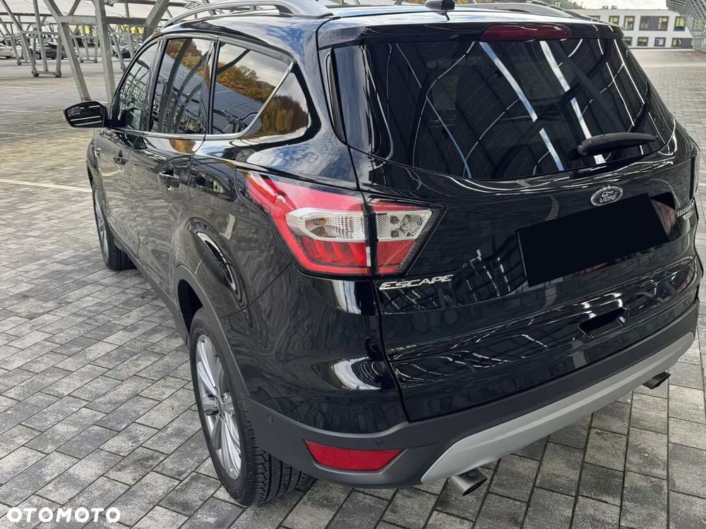 Ford Escape 2.0 EcoBoost AWD Titanium - 5