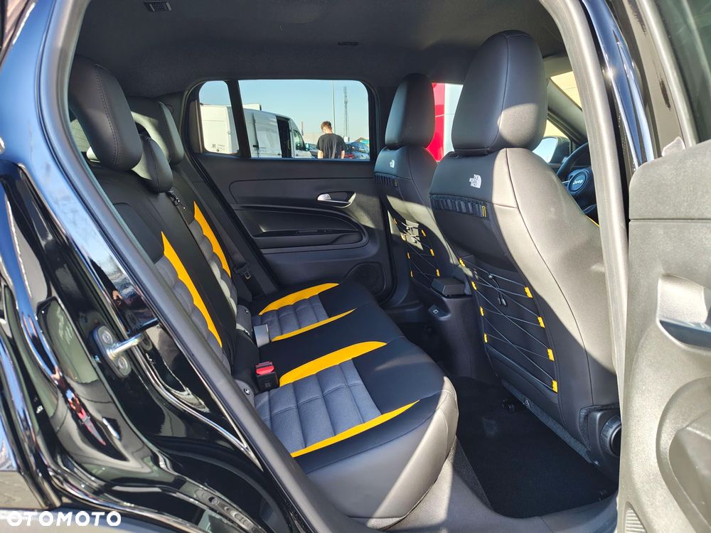 Jeep Avenger 1.2 T3 mHEV The North Face 4xe eDCT6 - 16