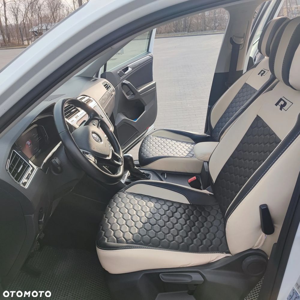 Volkswagen Tiguan - 16