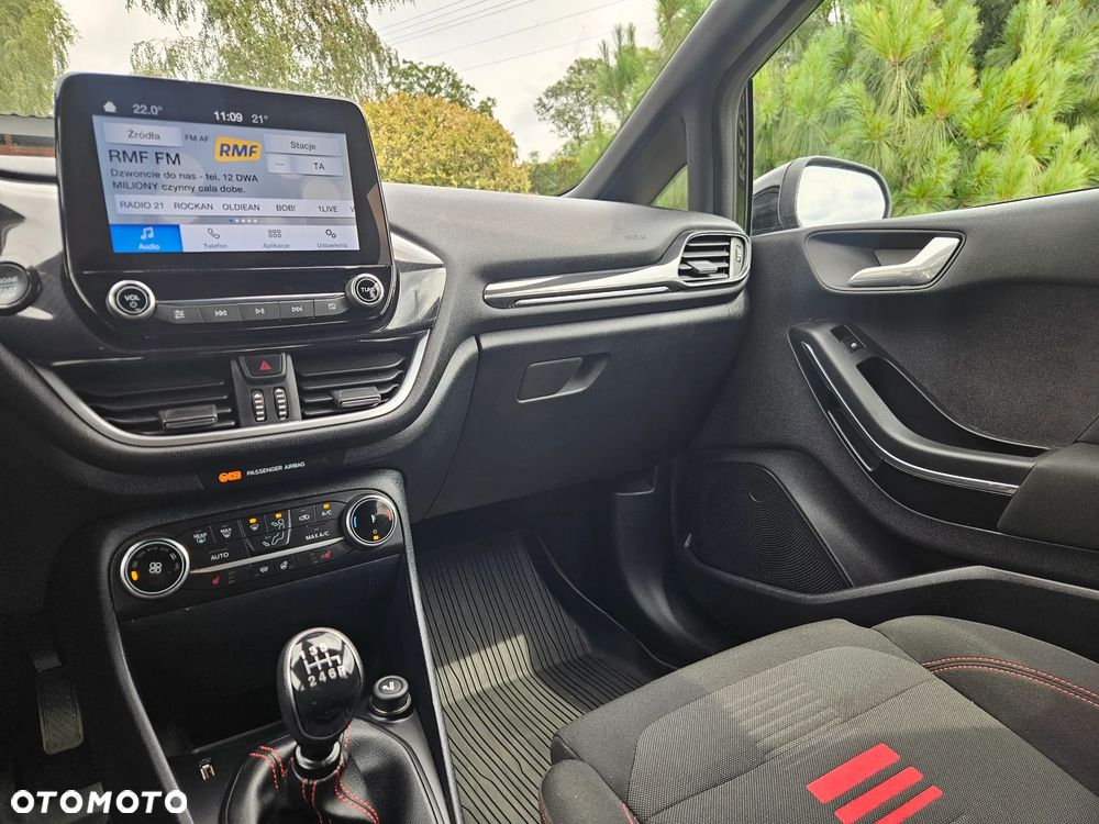 Ford Fiesta 1.0 EcoBoost S&S ST-LINE - 21