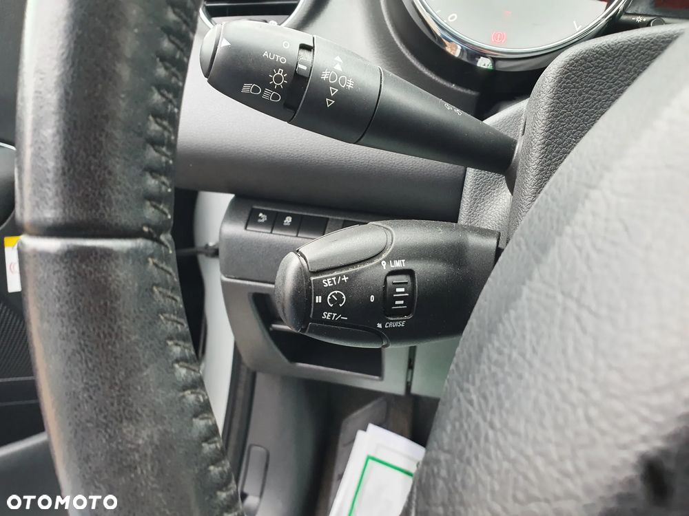 Peugeot 3008 120 VTi Active - 16