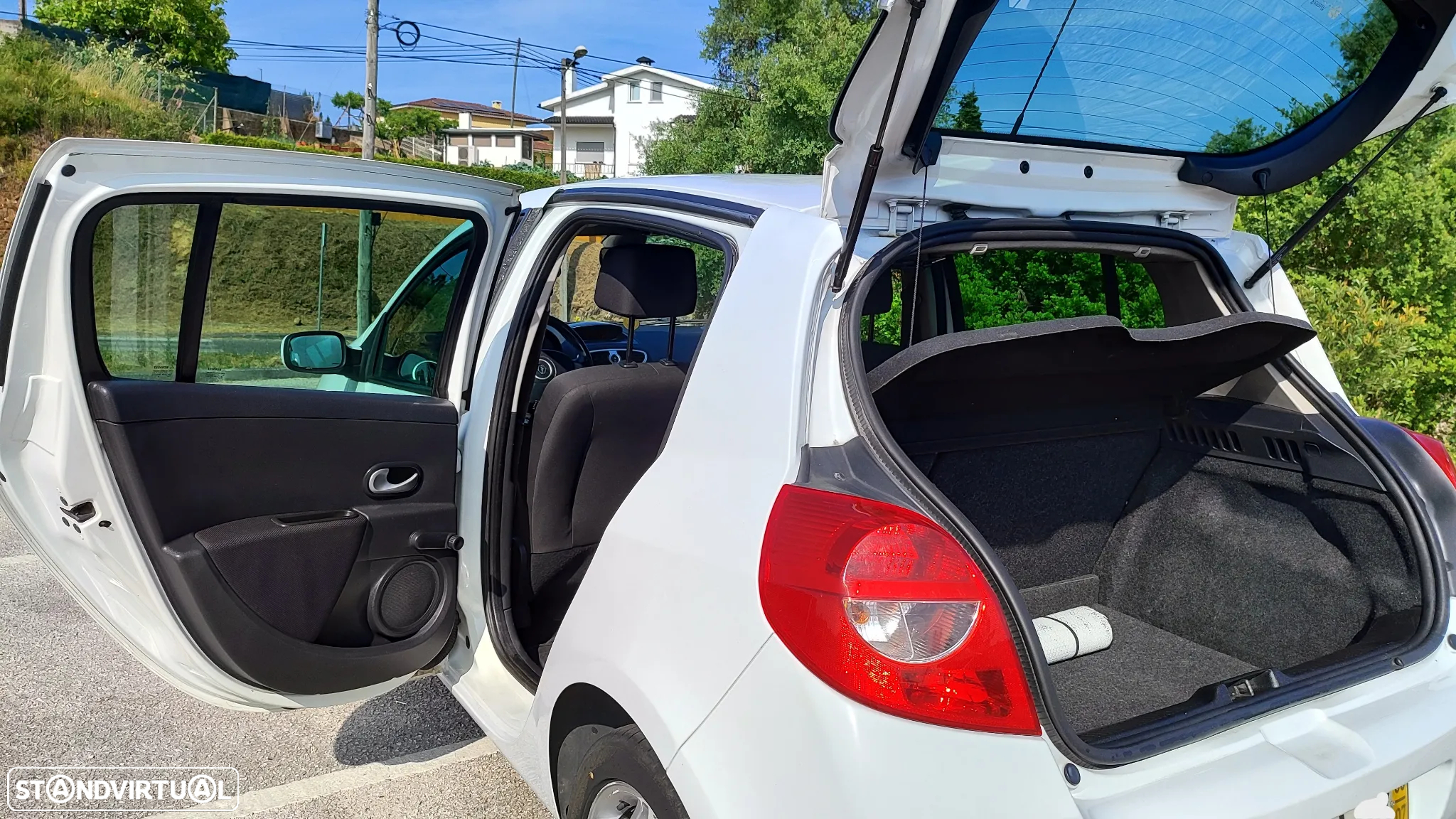 Renault Clio 1.5 dCi Dynamique S - 18