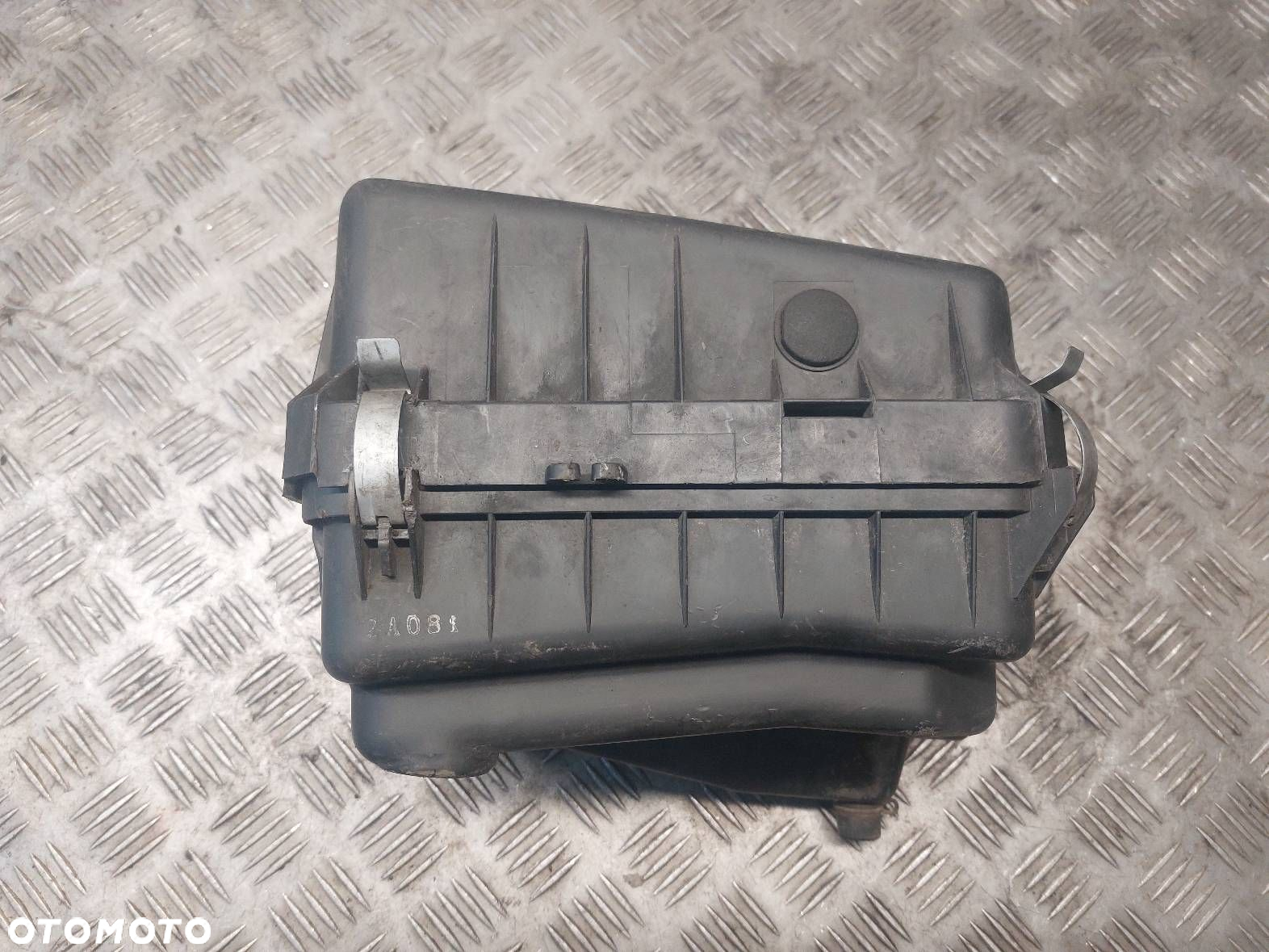 OBUDOWA FILTRA POWIETRZA SUZUKI VITARA I 2.0 HDI - 3