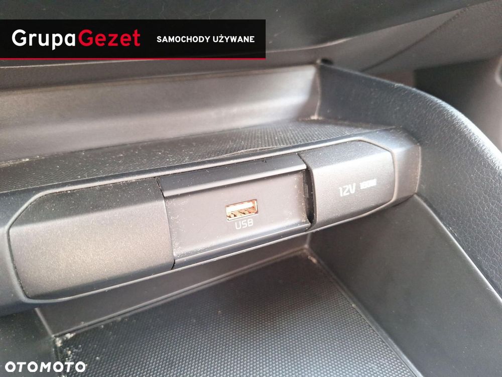 Kia Stonic - 26