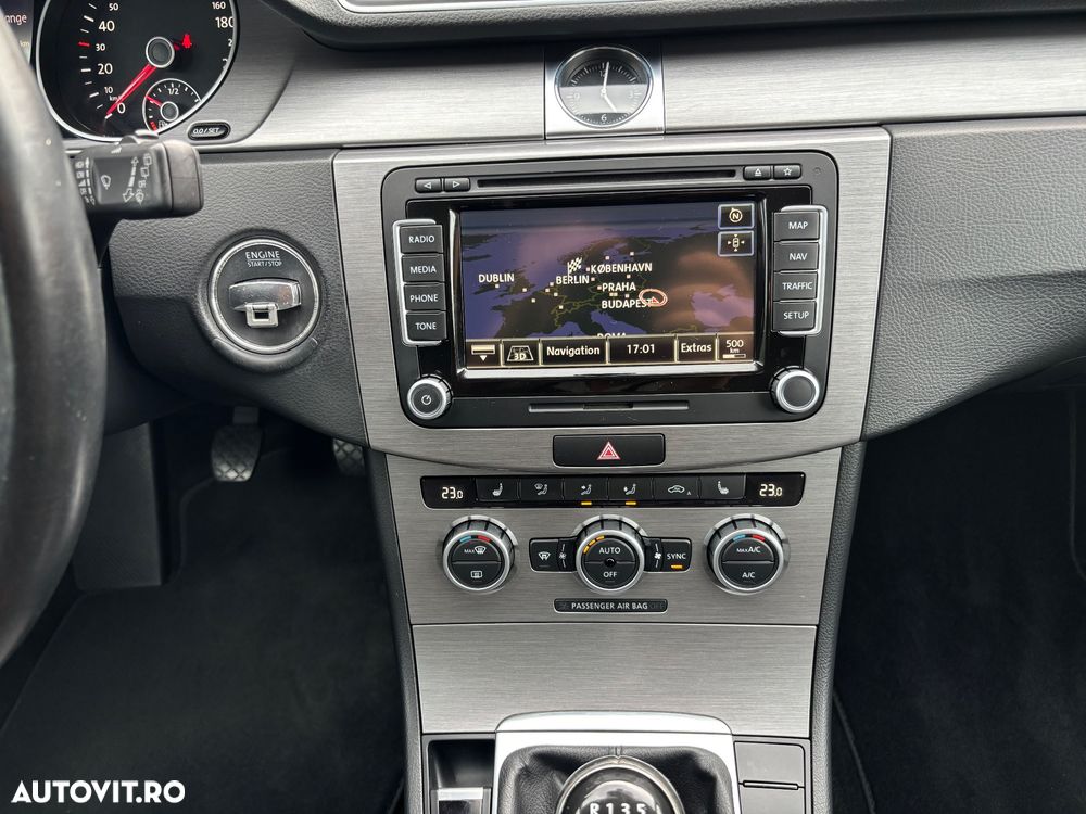 Volkswagen Passat 2.0 TDI BlueMotion Technology DPF Comfortline - 19