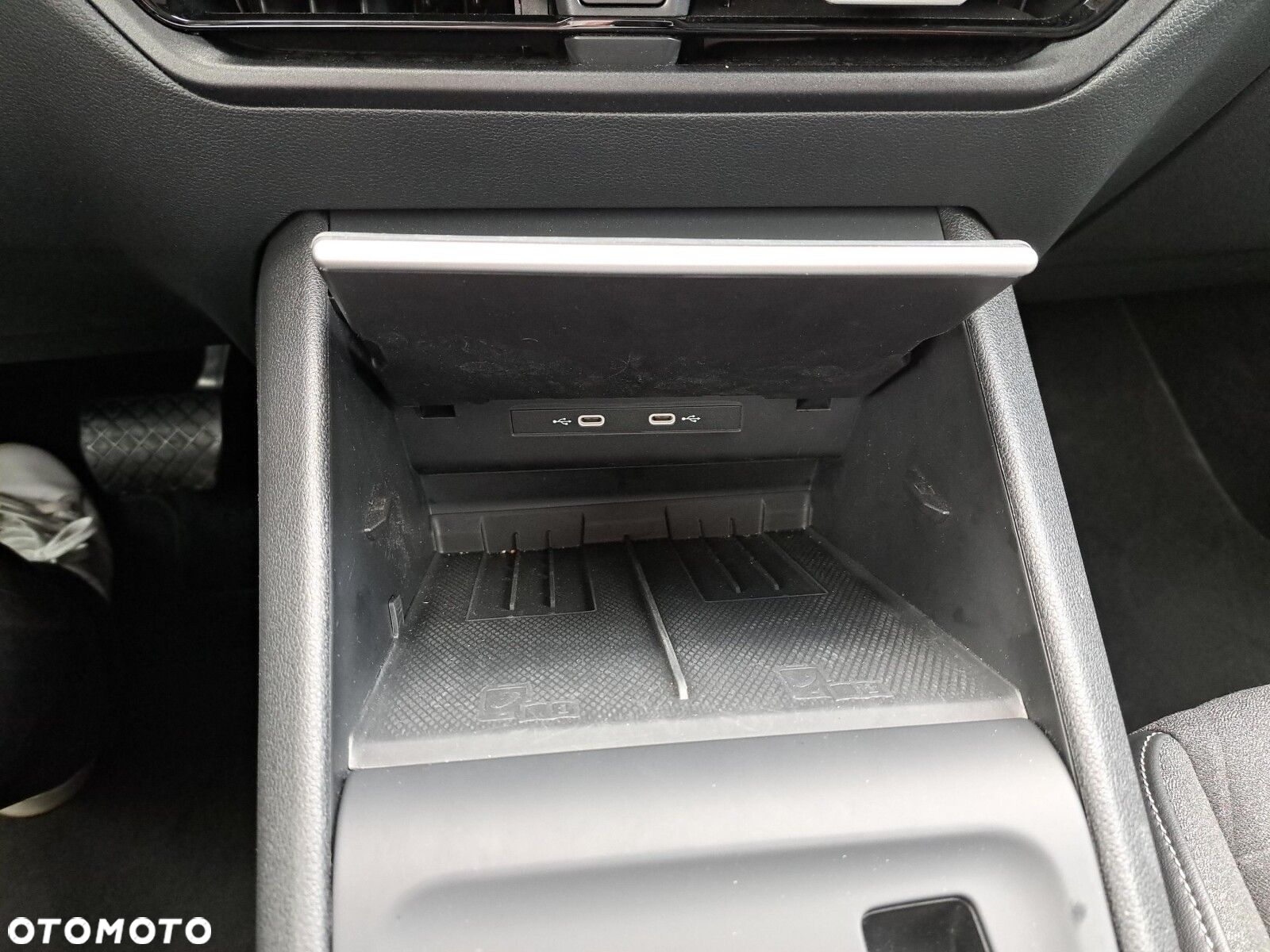 Volkswagen Tiguan - 31