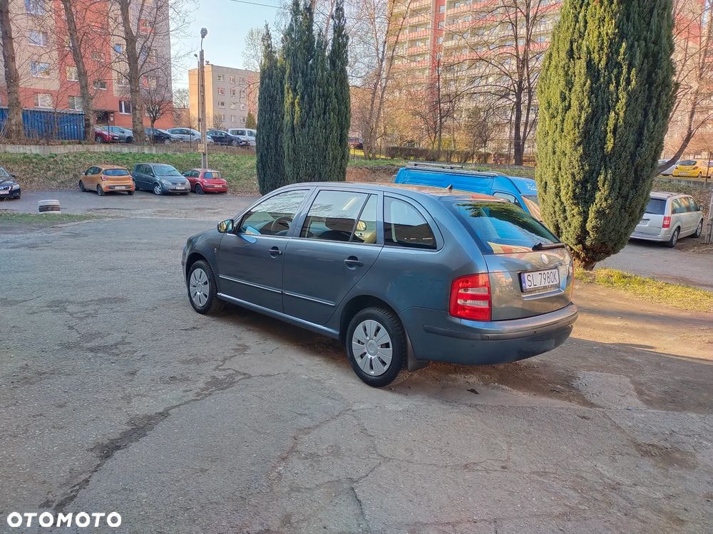 Skoda Fabia 1.4 16V Fresh - 5
