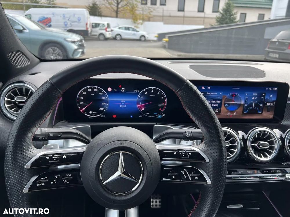 Mercedes-Benz GLB 220 4MATIC MHEV Aut. - 12