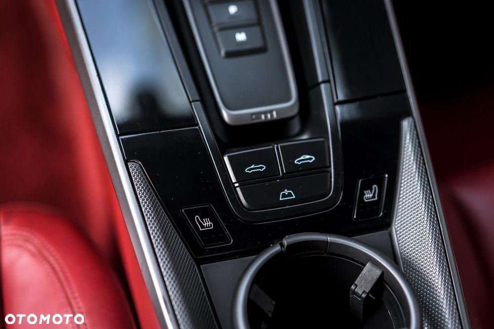 Porsche 911 Carrera S PDK - 35