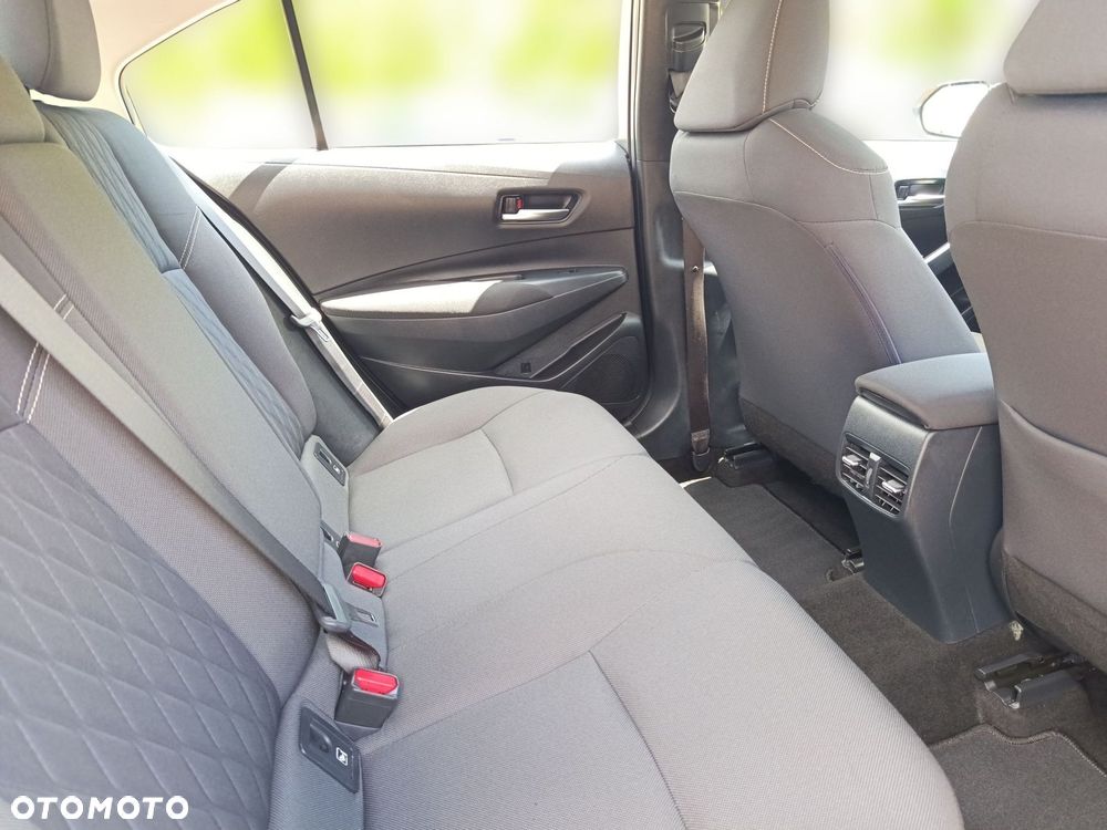 Toyota Corolla - 13