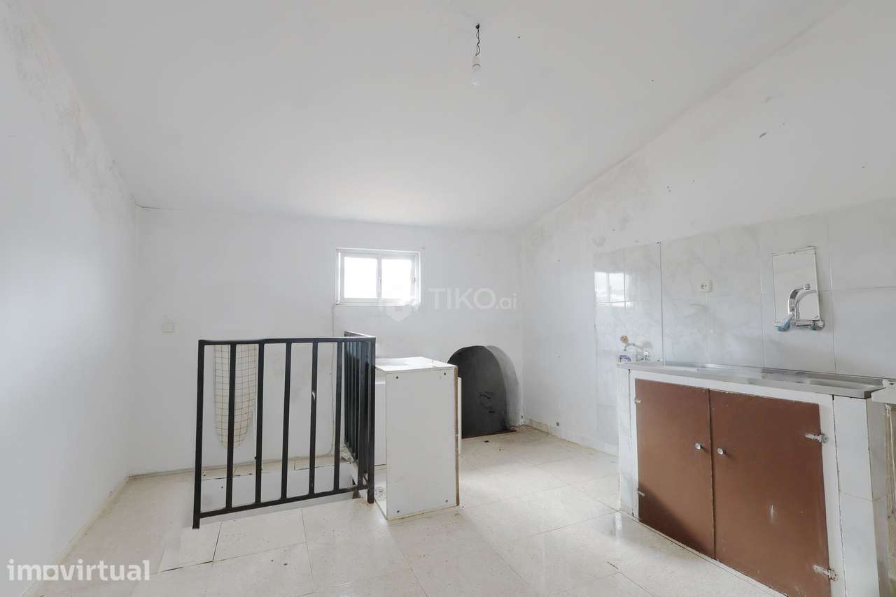 MORADIA T2 EM CAMPO MAIOR — INVESTIMENTO COM POTENCIAL - Grande imagem: 5/18