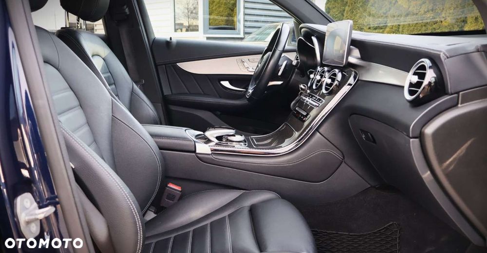 Mercedes-Benz GLC - 19