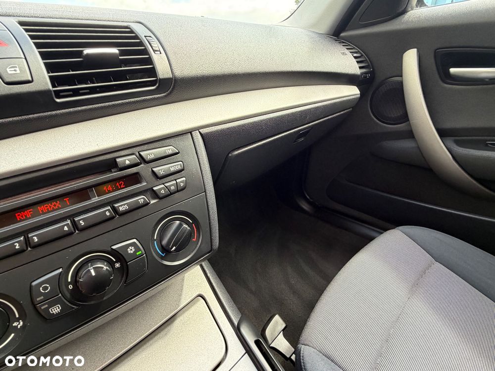 BMW Seria 1 - 19