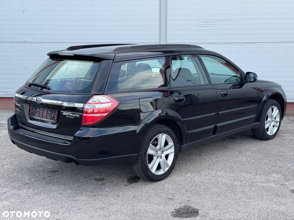 Subaru Outback 2007 photo 4