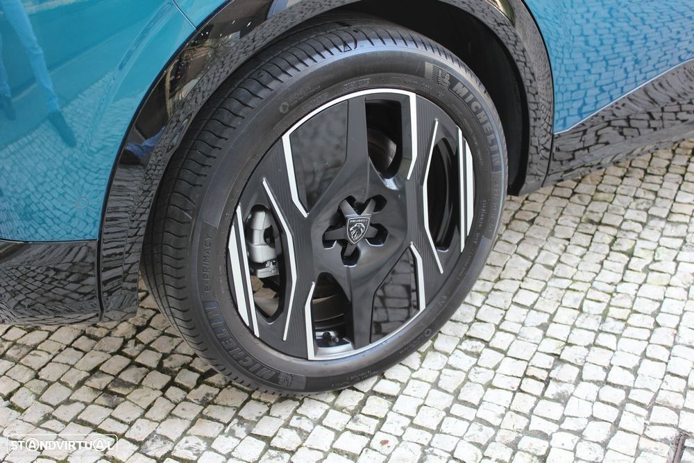 Peugeot E-3008 73 kWh GT - 13