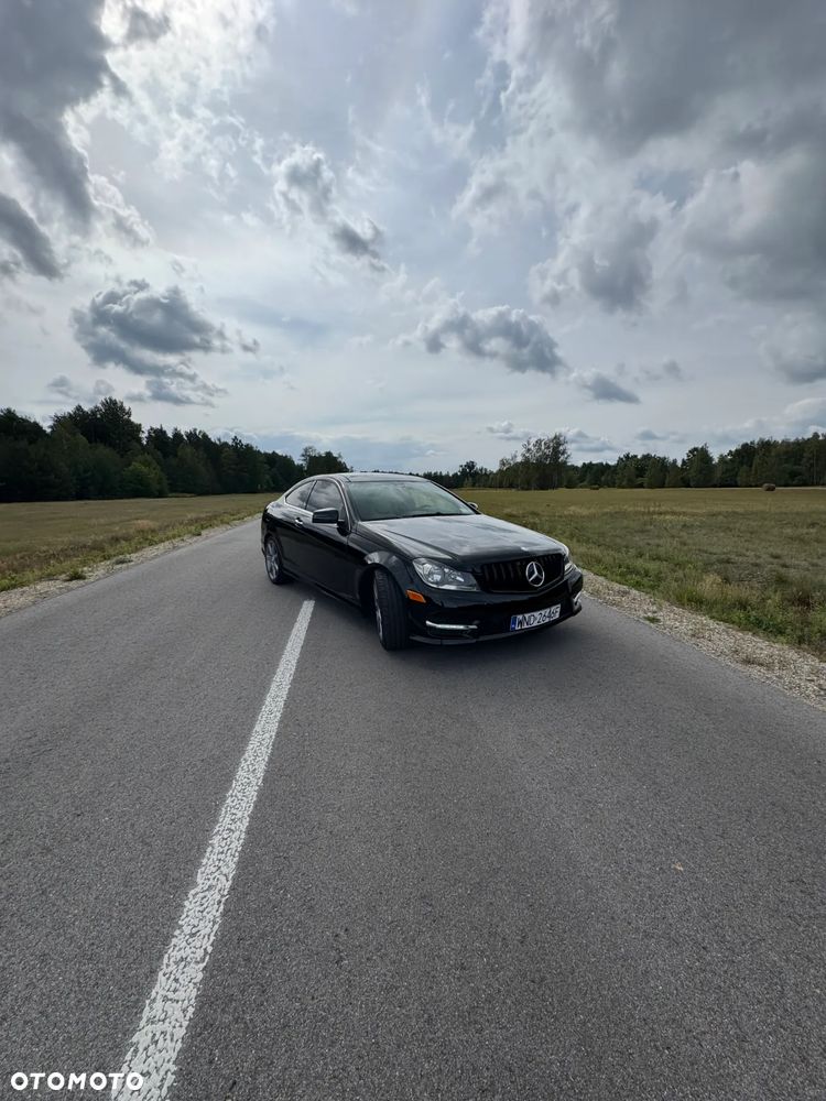 Mercedes-Benz Klasa C 350 Coupe BlueEFFICIENCY 7G-TRONIC Edition 1 - 9
