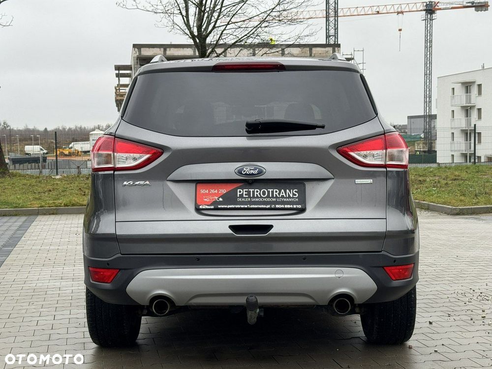 Ford Kuga 1.6 EcoBoost 2x4 Titanium - 9