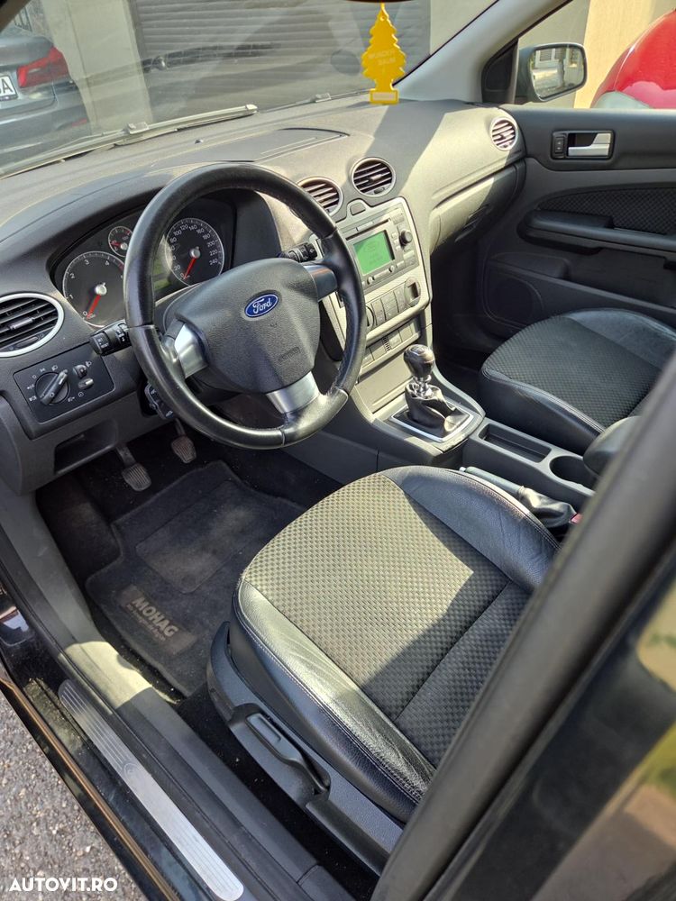 Ford Focus 2.0 TDCi Ghia - 10