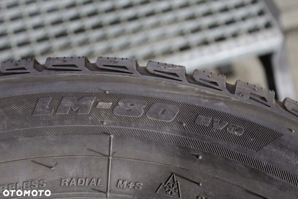 4x 235/60R18 BRIDGESTONE BLIZZAK LM-80 EVO 103H 6mm - 7