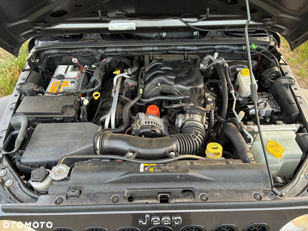 Jeep Wrangler - 14