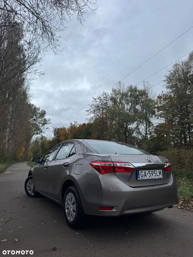 Toyota Corolla 1.6 Active - 8