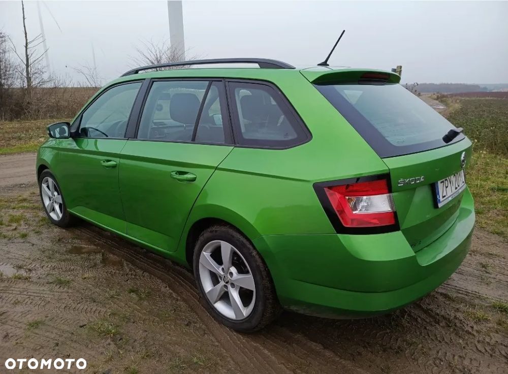 Skoda Fabia 1.2 TSI Edition - 4
