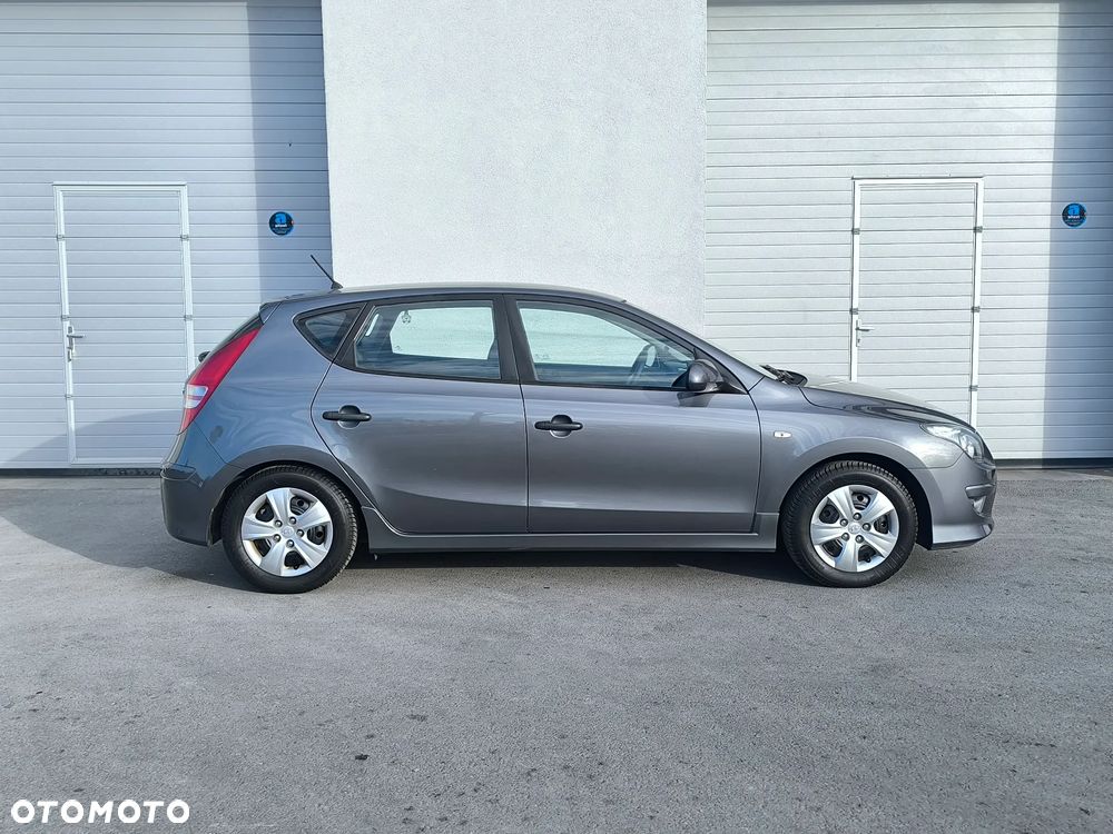 Hyundai i30 1.4 Classic EU5 - 12