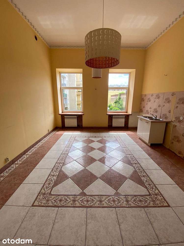 3 pokojowe wygody I piętro- Prywatna kamienica