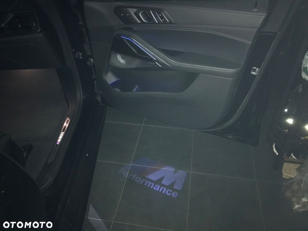 BMW X6 M60i xDrive - 12