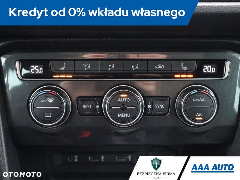 Volkswagen Tiguan - 13