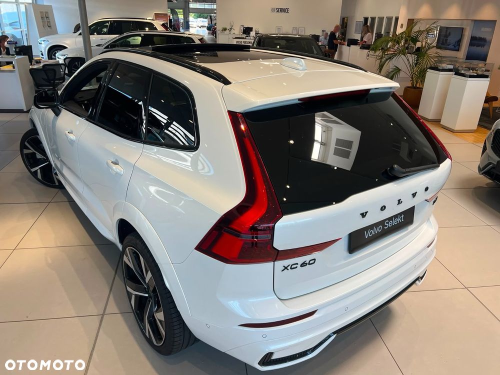 Volvo XC 60 T8 Plug-In Hybrid AWD Plus Black Edition - 15