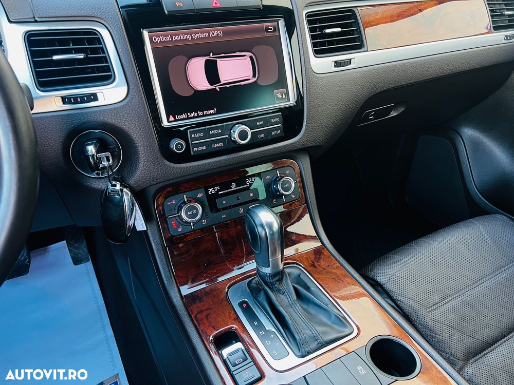 Volkswagen Touareg - 14