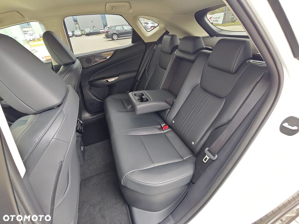 Lexus NX 350h Prestige AWD - 13