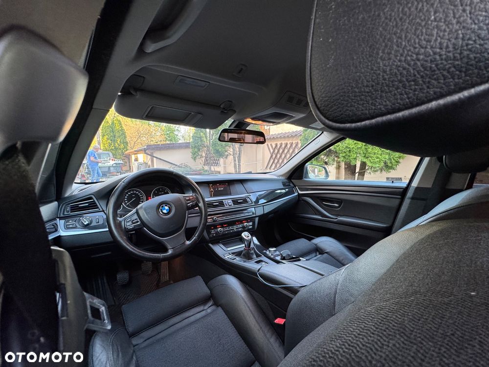 BMW Seria 5 520d Blue Performance - 12