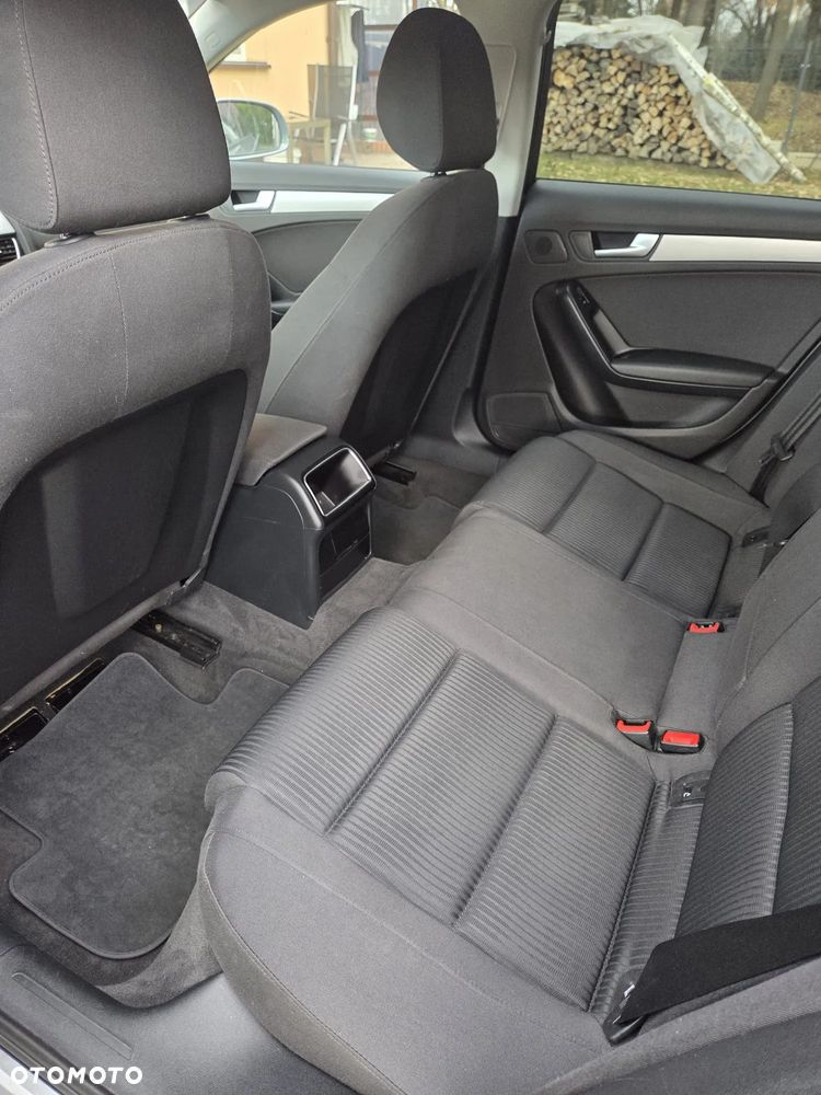 Audi A4 Avant 2.0 TDI DPF Attraction - 6