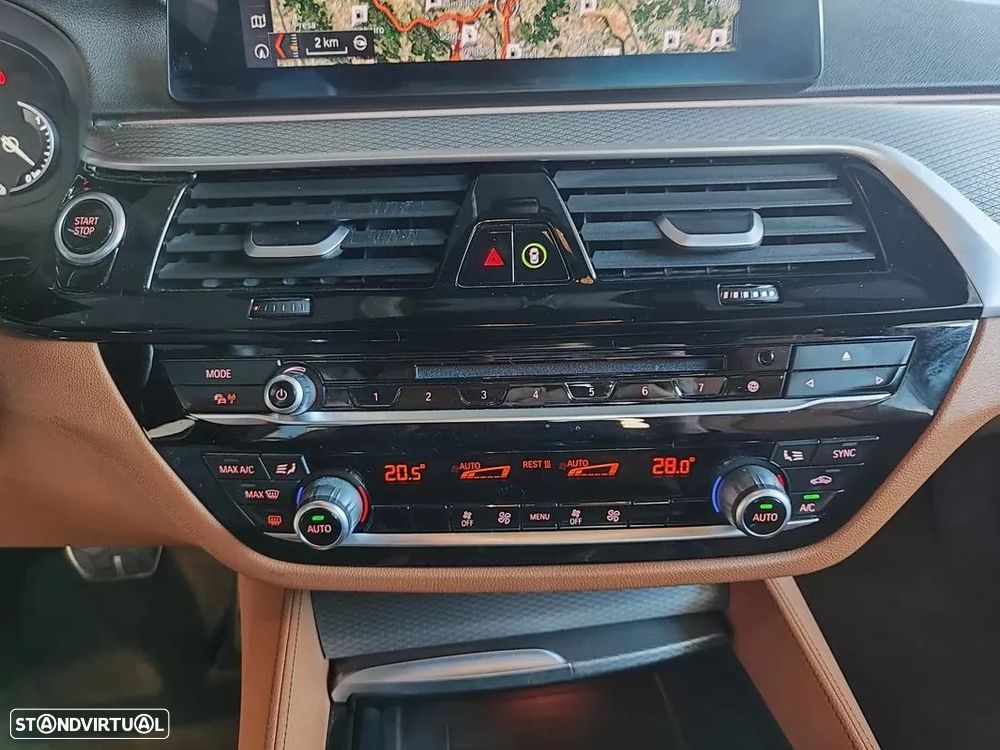 BMW 530 e iPerformance Pack M - 32