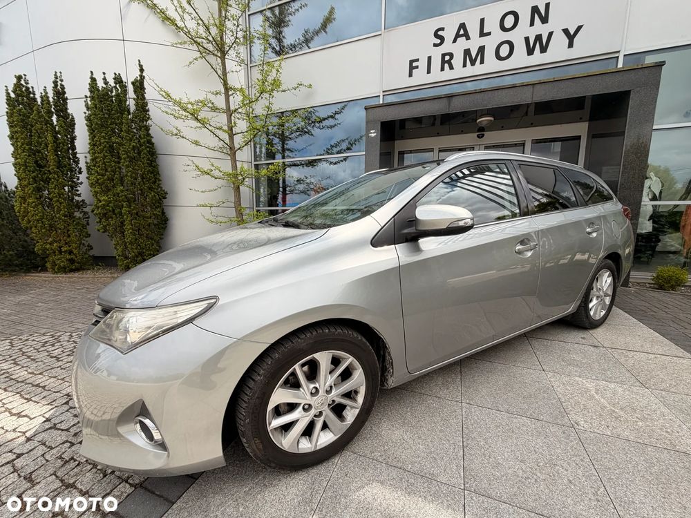 Toyota Auris 1.6 Prestige - 2